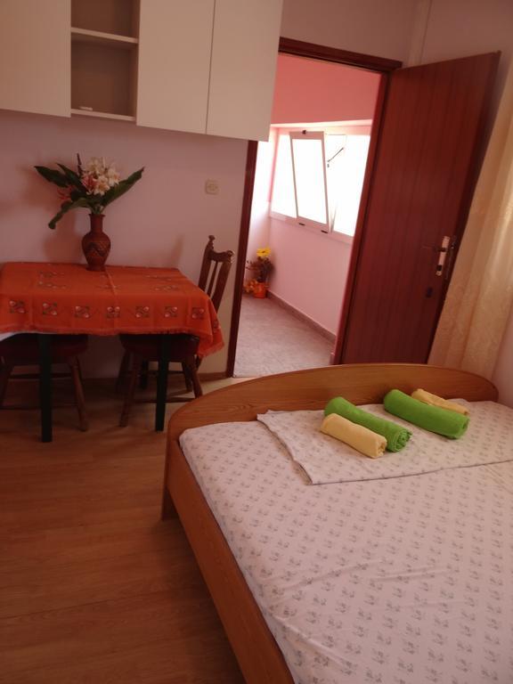 Apartments Jerkovic สตารีกราด ภายนอก รูปภาพ