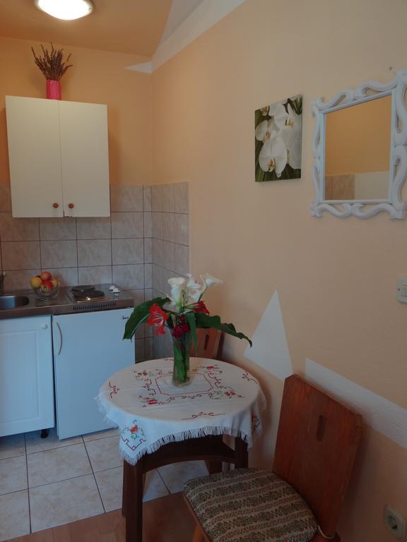 Apartments Jerkovic สตารีกราด ภายนอก รูปภาพ